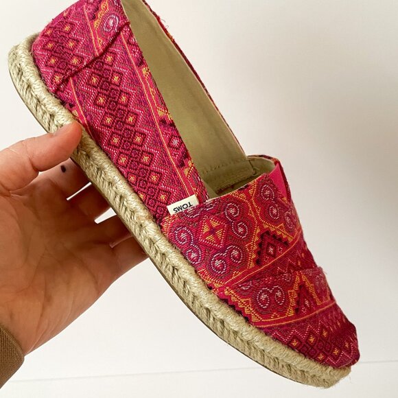 Toms Alpargata Rope Pink Hmong Floral Print Slip-on Flat Shoes sz 6.5 - Picture 2 of 7